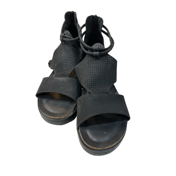 Pierre Dumas Shoes - Pierre Dumas Black Wedge Sandal with Back Zipper Size 9